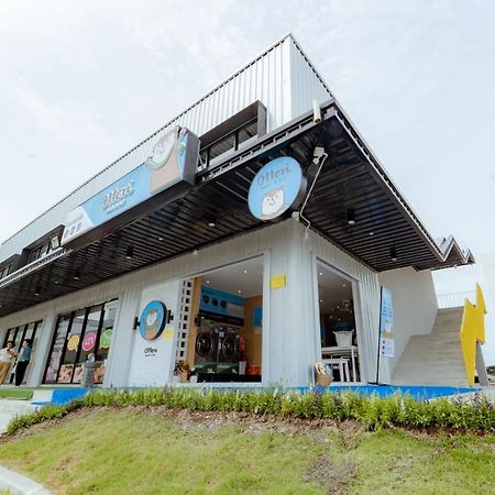 My Space69 Bangkok Esterno foto