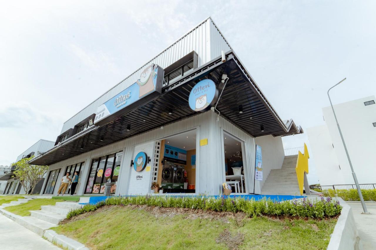 My Space69 Bangkok Esterno foto