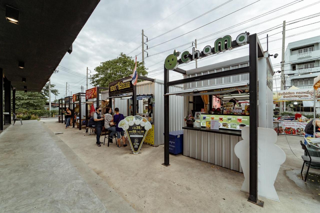 My Space69 Bangkok Esterno foto